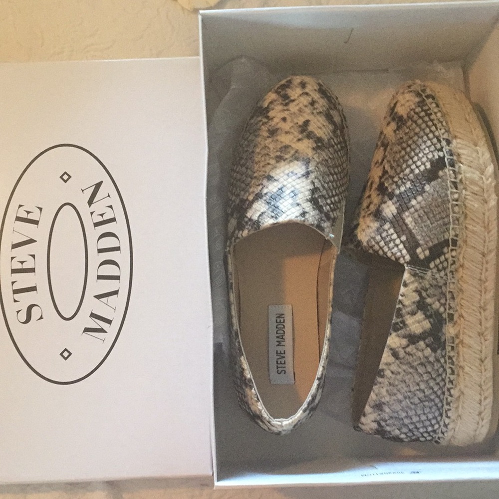 Brand new Steve Madden snake skin espadrilles
